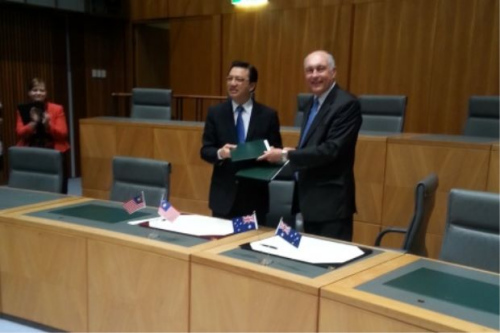 马来西亚与澳大利亚签备忘录 加强合作搜寻MH370