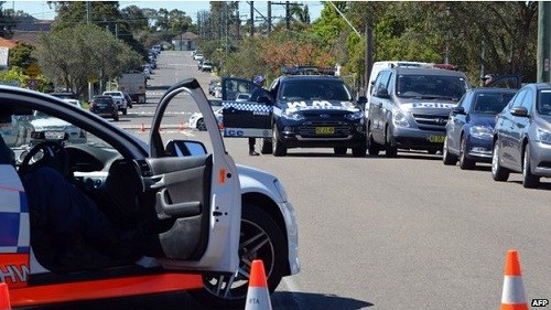 澳大利亚警方展开大规模反恐行动 逮捕15人 