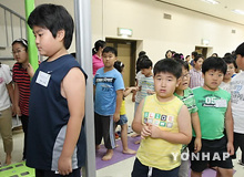 韩国男童和青少年肥胖率高出经合组织平均值 