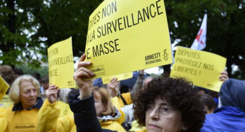 法国议会通过反恐法案加强情报工作引隐私争议