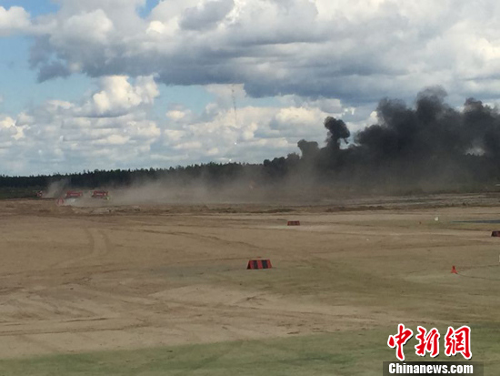 俄罗斯军演意外米格28直升机坠毁酿一死一伤（图）
