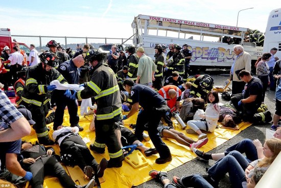 美国西雅图车祸遇难者升至5人仍有10余人住院