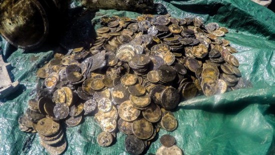 英媒：西班牙南部惊现600公斤古罗马铜币 品相绝世