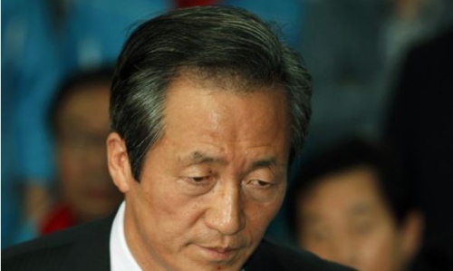 快讯：国际足联名誉副主席郑梦准被暂停资格六年