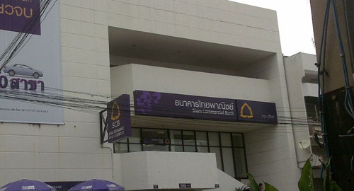 泰曼谷一银行内化学品泄露致10人死亡 15人受伤 