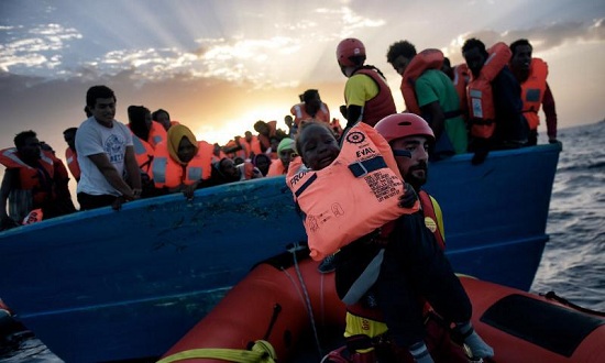 船难三周年纪念日意大利一天救起6000多难民