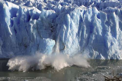 美国发布监测数据:全球冰川五年融化两万亿吨
