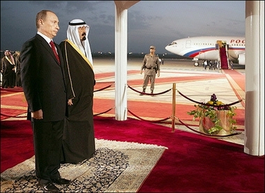 俄总统普京访问沙特 实现80年来首次俄元首访