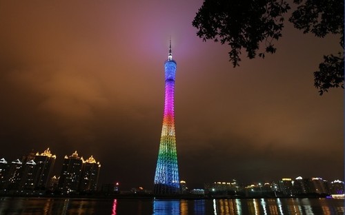 广东新电视塔取名广州塔高度600米超东方明珠