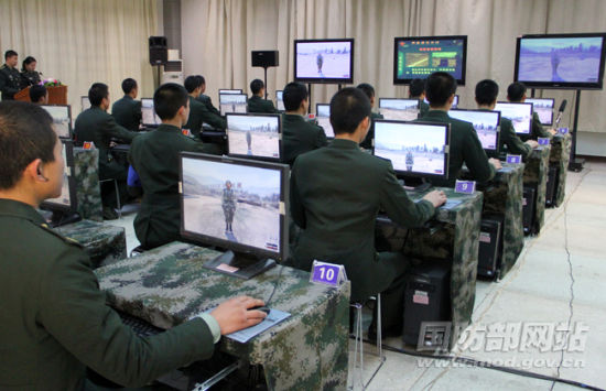 新疆军区运用军事网游《光荣使命》模拟对抗演