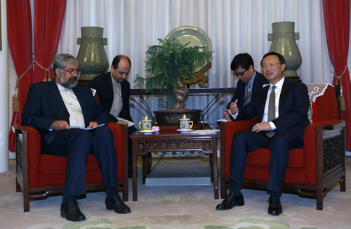 杨洁篪会见伊朗常务副外长萨尔马迪