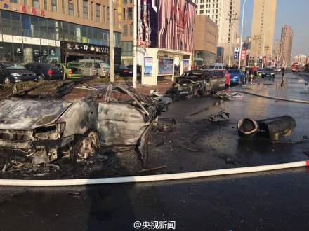 天津津南区一运输液化气货车爆炸 居民称连爆超5次