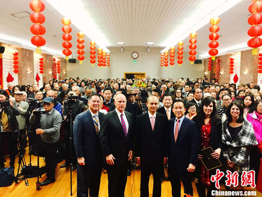 中国驻旧金山总领馆举行鸡年新春招待会
