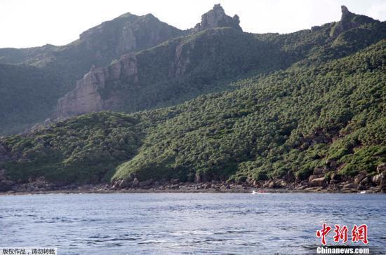 中国海警编队7月14日在中国钓鱼岛领海内巡航