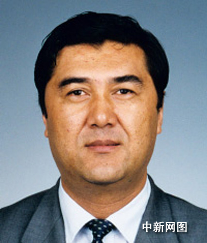努尔·白克力当选新疆维吾尔自治区主席