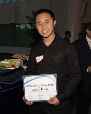 加拿大约克郡2华裔青年获颁艺术教育基金