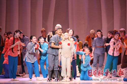 日本松山芭蕾舞团重演《白毛女》　吸引新老侨