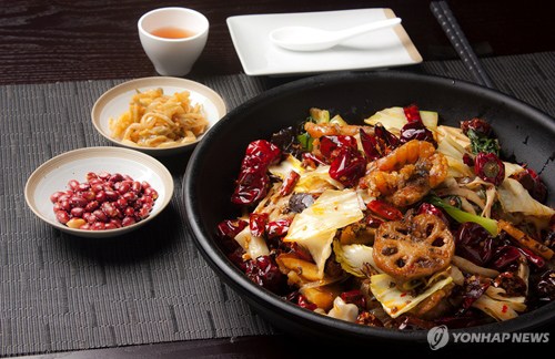 韩厨师在首尔开麻辣香锅中餐馆 追求地道的中