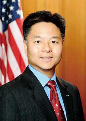 加州参议员刘云平。（美国《星岛日报》）
