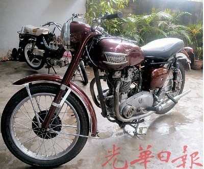 大马华裔热衷古董摩托车 耗时6年维修变废为宝