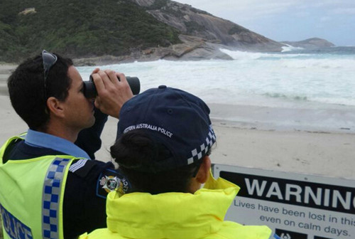 两名华人在西澳海岸岩钓落海一人溺亡一人失踪