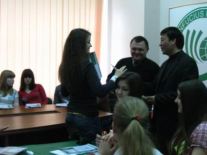 乌克兰孔子学院举办中国国情知识抢答竞赛