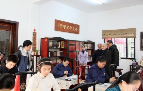 美国达德学院副总教务长访华夏传统文化专修学