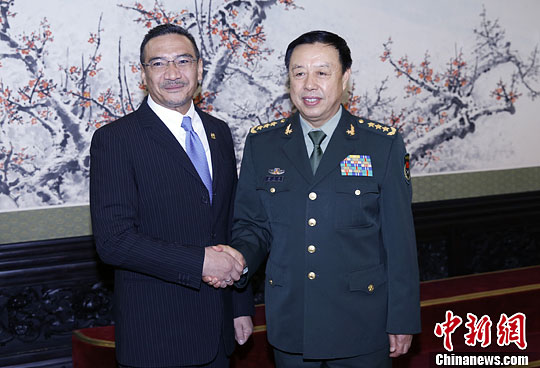 中央军委副主席范长龙会见马来西亚国防部长
