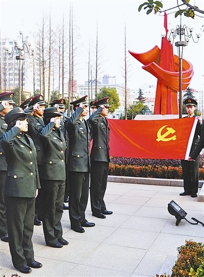 南京政治学院开展中国特色社会主义理论体系教