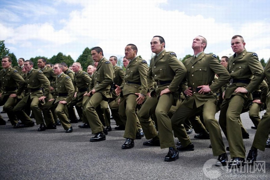 土著style:新西兰士兵跳毛利战舞超有范儿!