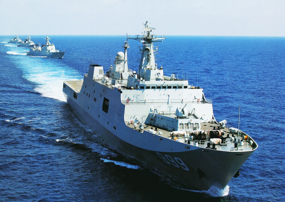 少将披露中国新型两栖舰 吨位超日本准航母
