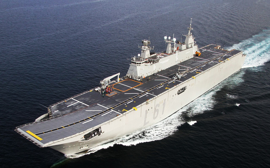 少将披露中国新型两栖舰 吨位超日本准航母