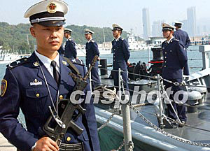 多图:香港驻军陆海空部分单位、装备轮换