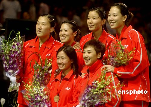 图:中国羽毛球女子双打在美国包揽金银铜牌
