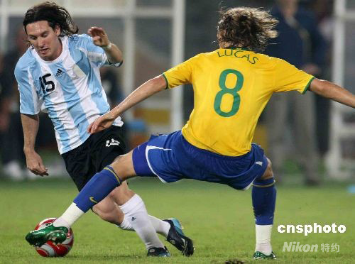 图:阿根廷队大胜巴西闯进奥运男足决赛