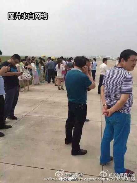 合肥飞广州遇火警返航客机撤离过程中8人受伤