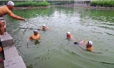 母子三人黄河边游玩意外落水全部溺亡（图）