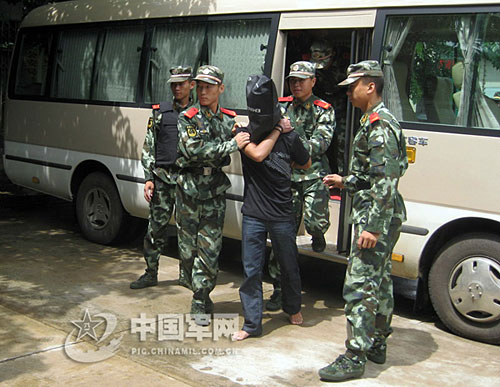 武警海口市支队澄迈县中队成功捣毁一贩毒团伙