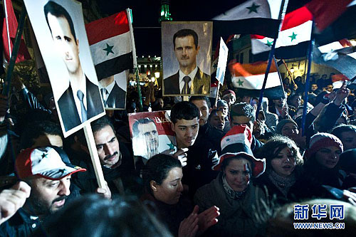 叙利亚民众平安夜悼念自杀式袭击中的死难者
