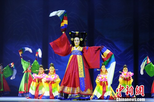 重庆国泰艺术中心上演韩国民族舞蹈