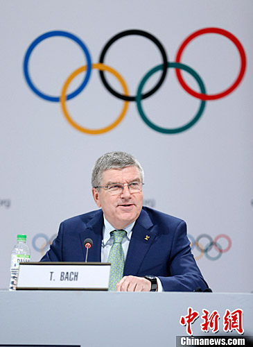 国际奥委会主席巴赫在马来西亚举行记者会- M
