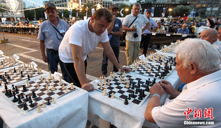 1vs525 以色列国际象棋大师挑战一对多车轮战