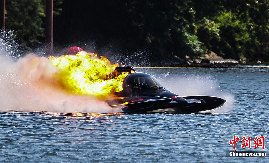 2012年大理石瀑布湖赛艇比赛:赛艇引擎爆炸