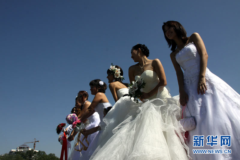 香港有名婚纱摄影师_著名婚纱摄影师的走红巨作(3)