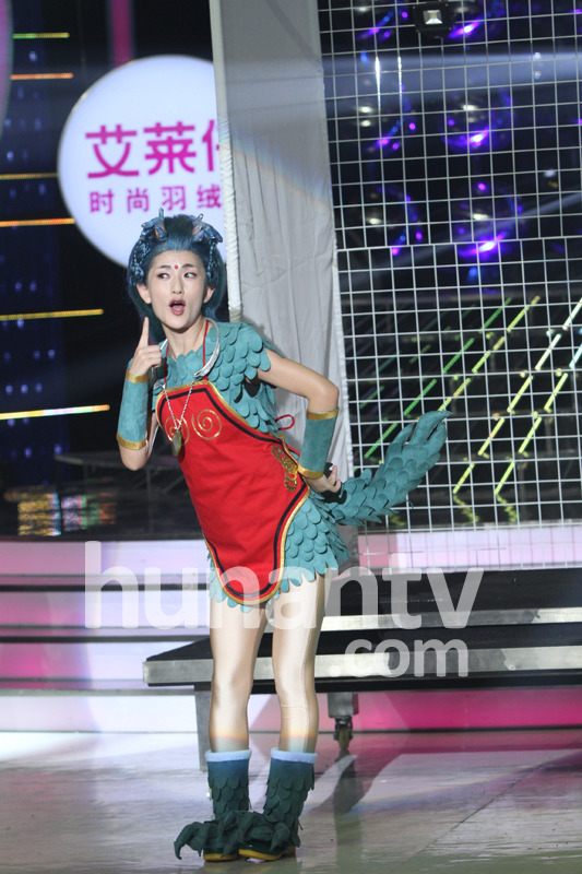 谢娜扮小龙人图片