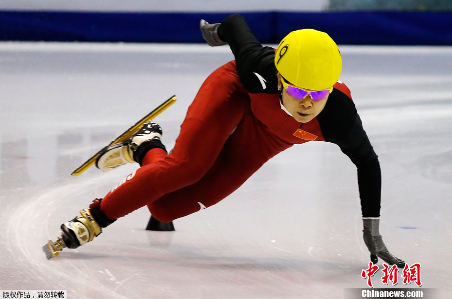 王蒙短道速滑世界杯加拿大站500米夺冠