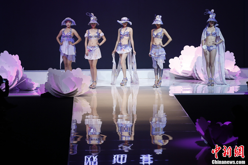 中国国际时装周上演内衣大赛 魅惑时尚
