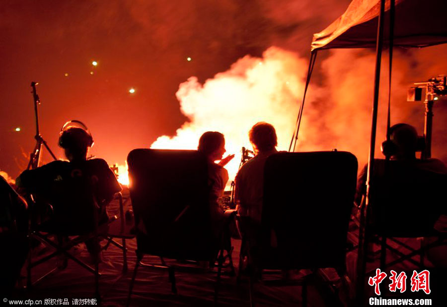机枪射击盛典图片