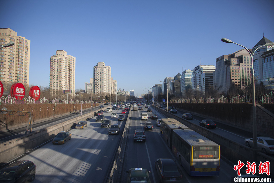 北京迎久违蓝天 京Ⅴ新机动车排放标准实施