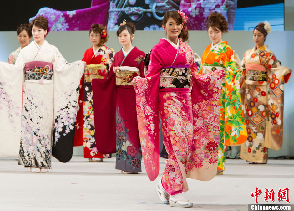 日本和服皇后大赛 艳美服装诠释传统文化